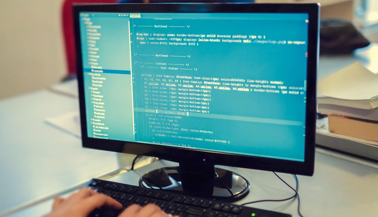 Evo šta novim programerima savjetuje programerka sa 35 godina iskustva