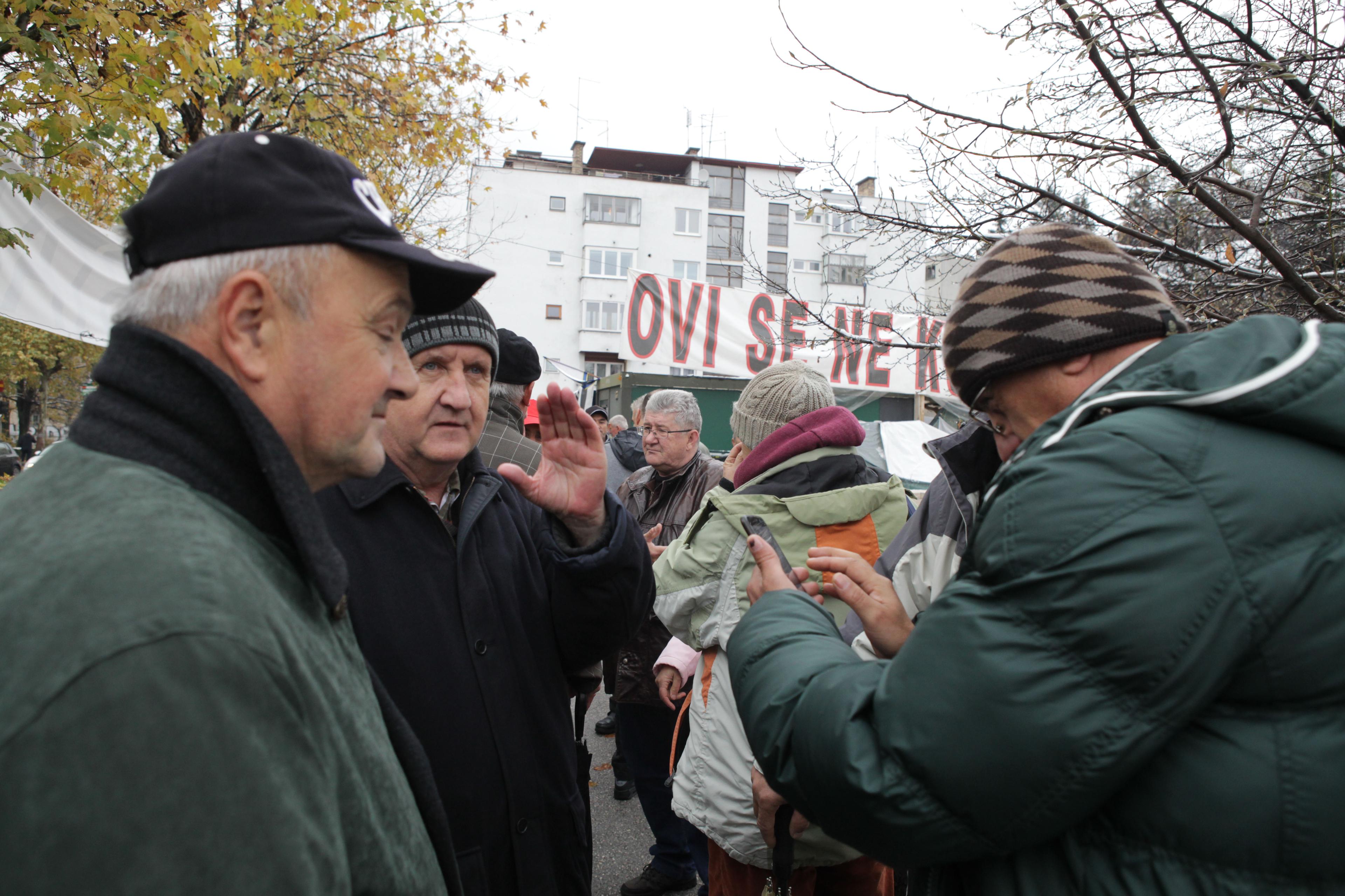 Bivši radnici "Hidrogradnje" traže prijem kod Novalića ili dižu šatorsko naselje