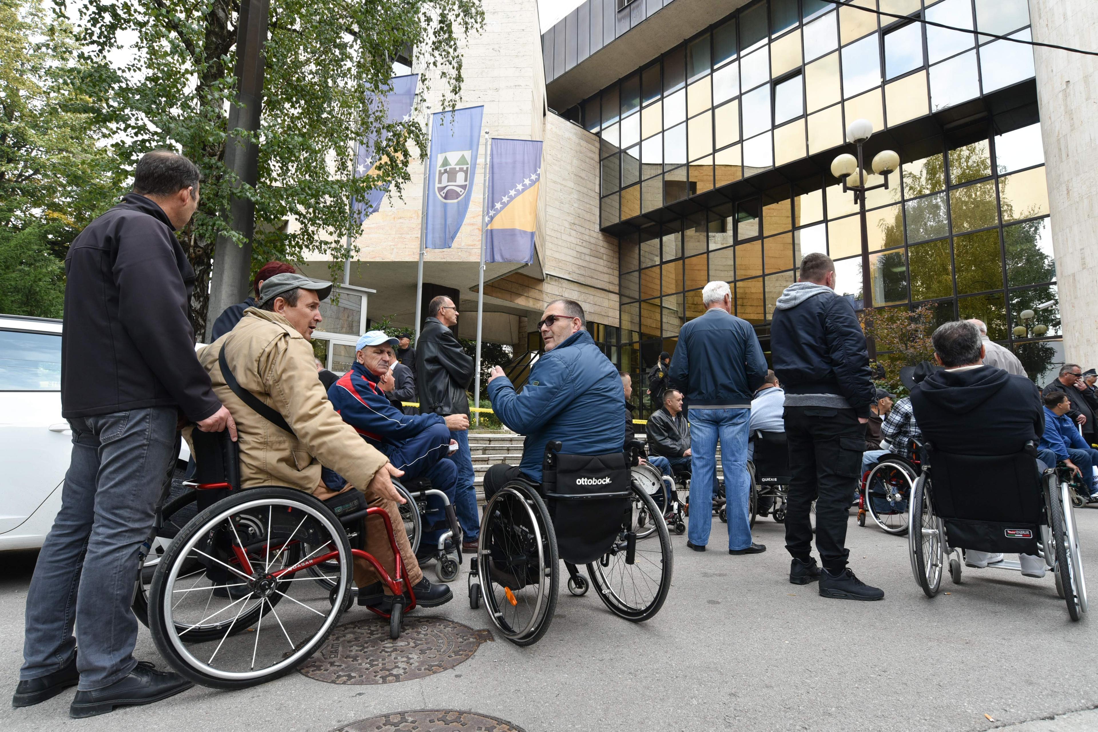 Aganović: Najteži ratni vojni invalidi na rubu strpljenja, moguć protest u Sarajevu