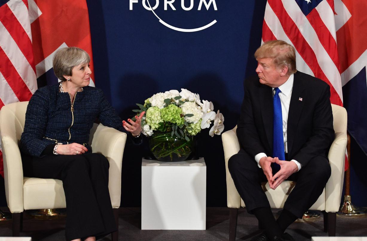 Sastanak Trampa i Mej u Davosu: Raditi na pitanjima ekonomskog razvoja, trgovine i vojske