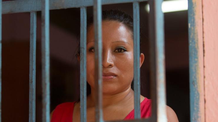 Strog zakon i za spontani pobačaj: Žene se kažnjavaju i po 30 godina zatvora