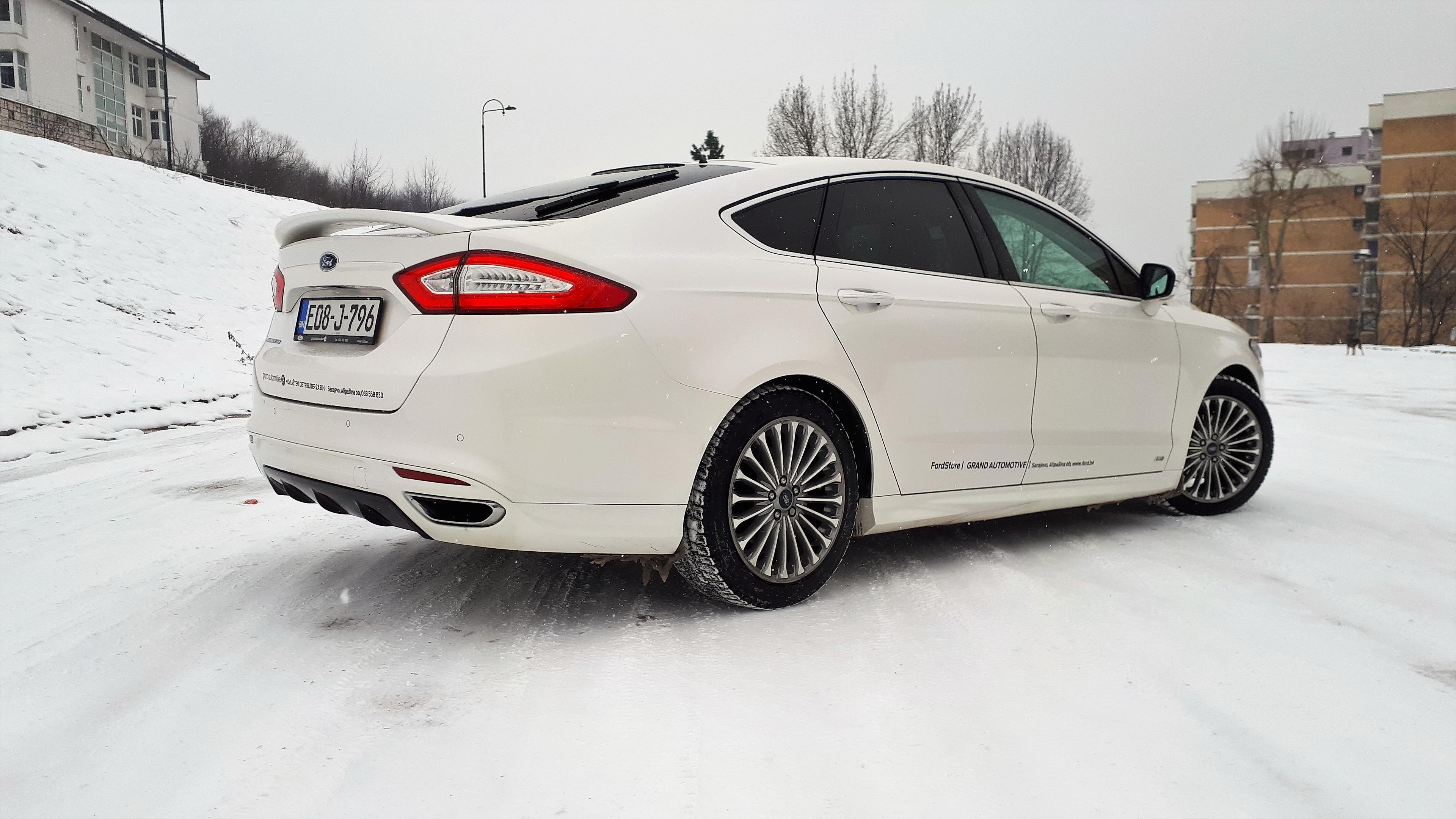 Testirali smo Ford Mondeo: Vrhunski dizajn i odličan nastup