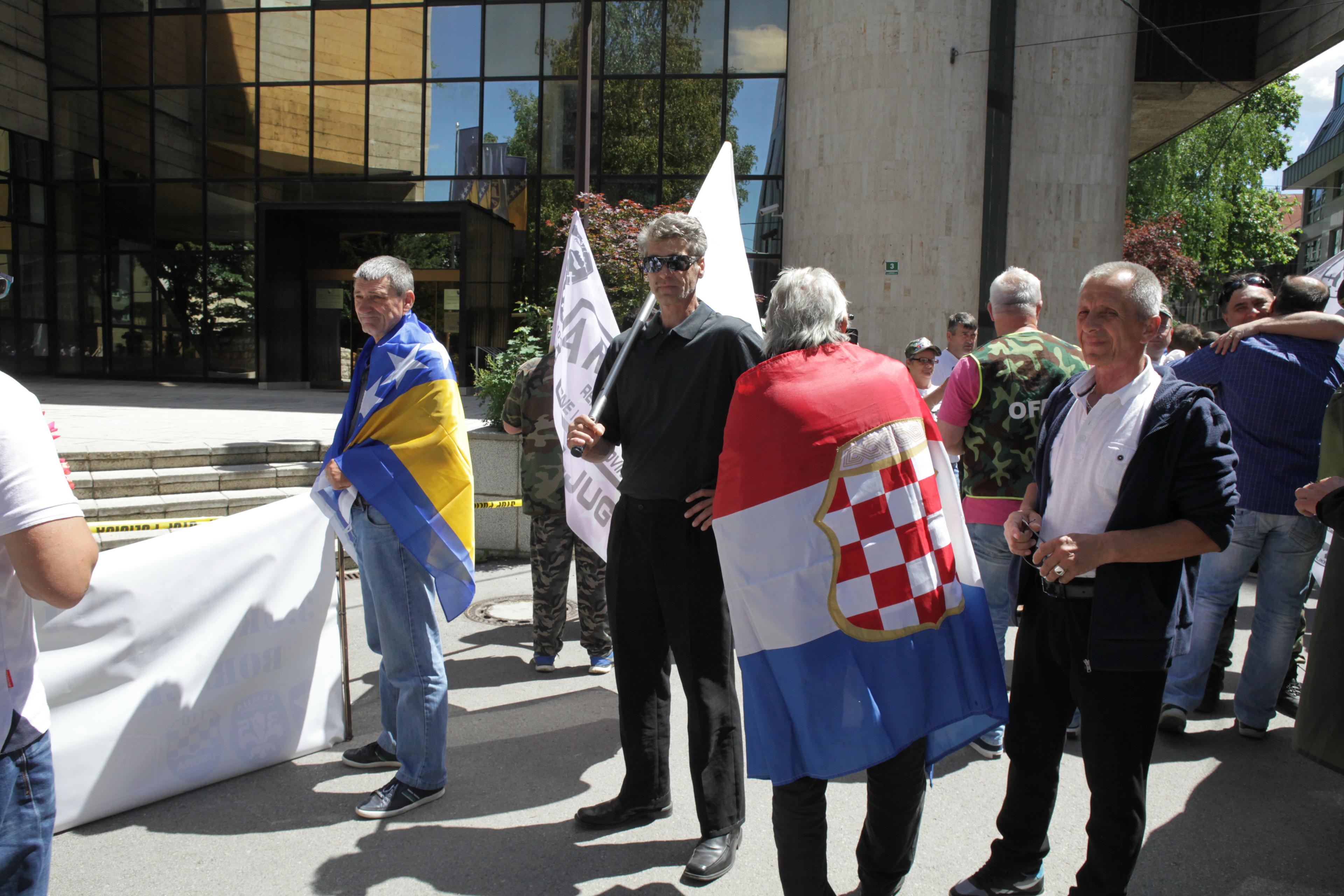 Završeni protesti boraca: Nas na ulicu izgoni njihov nerad, sve se može riješiti za pet minuta