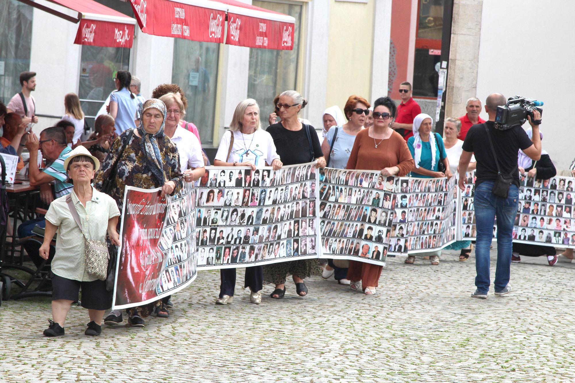 Porodice trebaju potpisati identifikaciju za još 150 žrtava genocida