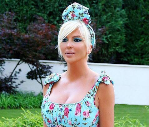 Jelena Karleuša na urnebesan način prokomentirala "nadimak" koji su stranci dali njenom suprugu