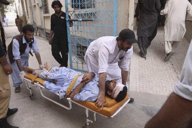 Broj mrtvih porastao na 128 u terorističkom napadu na predizbornom skupu u Pakistanu
