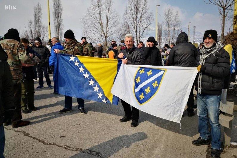 Šićki Brod kod Tuzle: Blokirani putni pravci prema Srebreniku i Živinicama