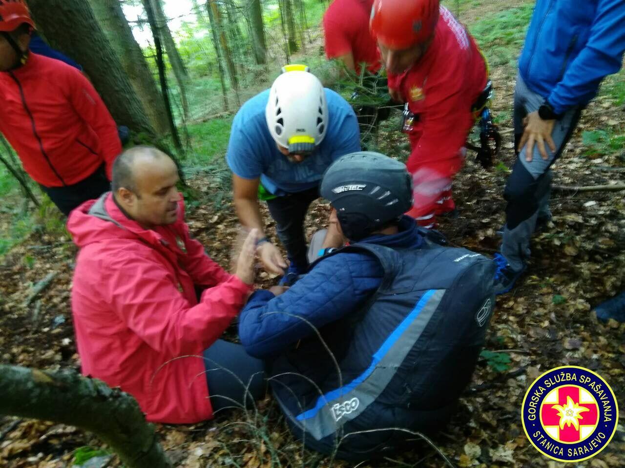 Pripadnici GSS-a spasili povrijeđenog paraglajderistu