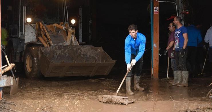 Nadal ne igra u Šangaju, već na Majorki pomaže ugroženima od poplava