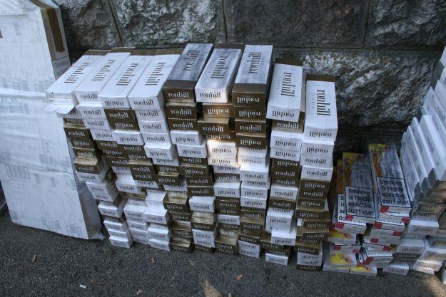 Paljanka u Golfu prevozila 1.050 kutija cigareta