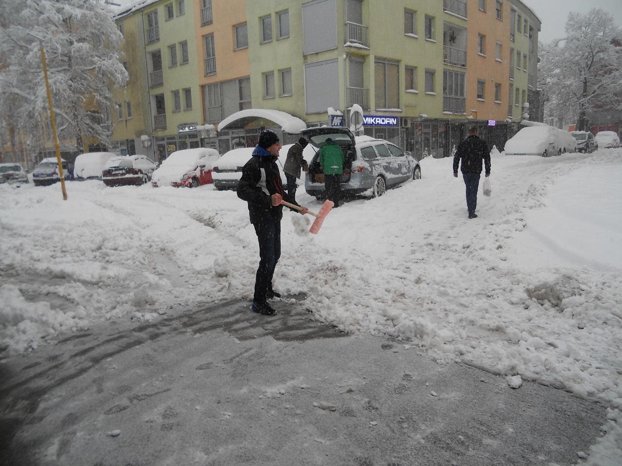 Građani u akciji čišćenja - Avaz