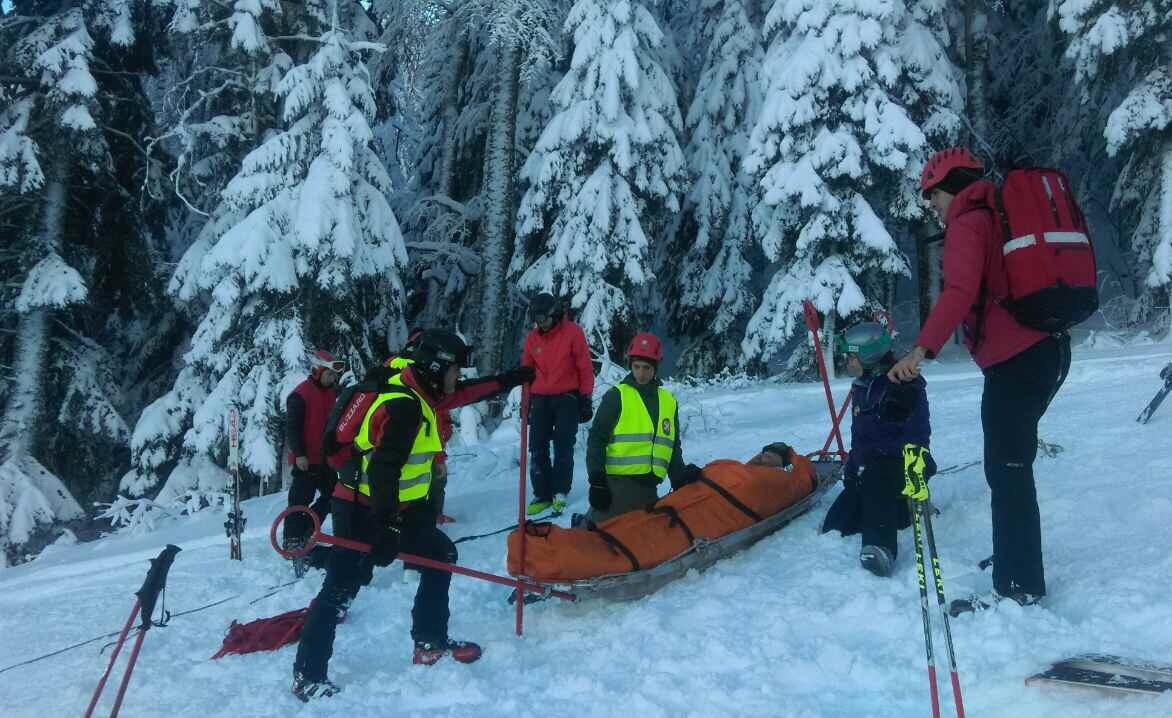 Spasilačke službe u dramatičnim akcijama - Avaz