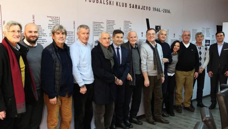 Vahidin Musemić, Hadžić, Šaran, Prljača, Mušović, Nijaz Merdanović, Sirćo, Nijaz Ferhatović, Fazlagić, Buljubašić, Muzurović, Janjoš i Jahić u srijedu u sarajevskoj Titovoj 38b - Avaz