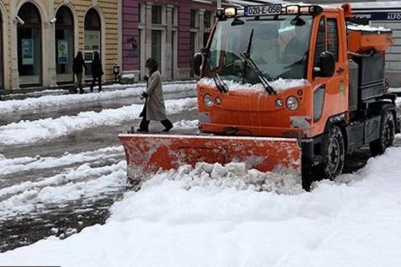 Na terenu 56 vozila - Avaz