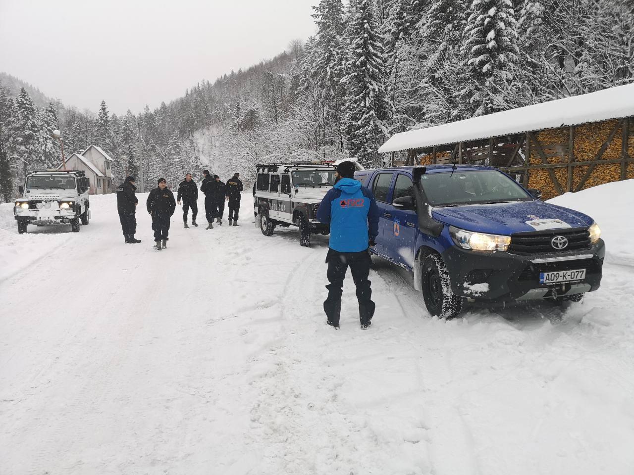 Ekipa FUCZ u Kamenici kraj Zavidovića - Avaz