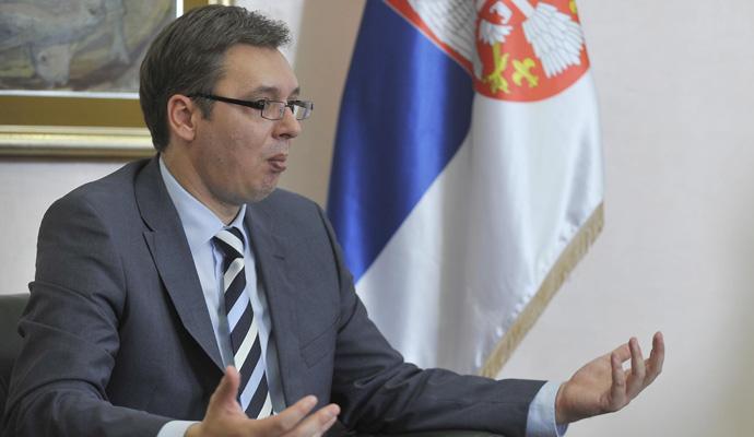 Vučić sa vrhom SNS-a o vanrednim izborima