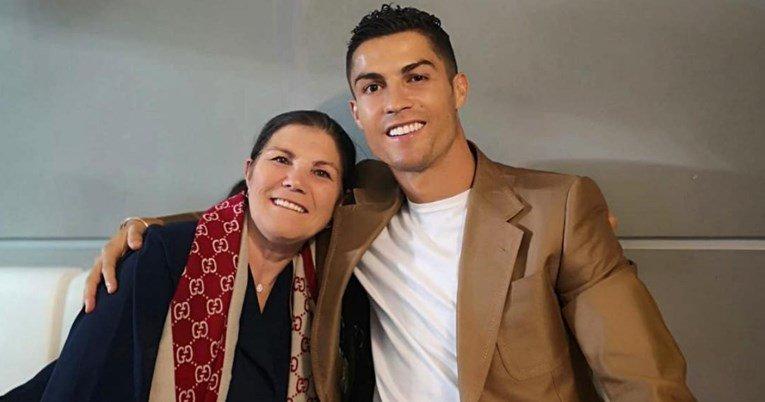 Dolores Aveiro i Kristijano Ronaldo - Avaz