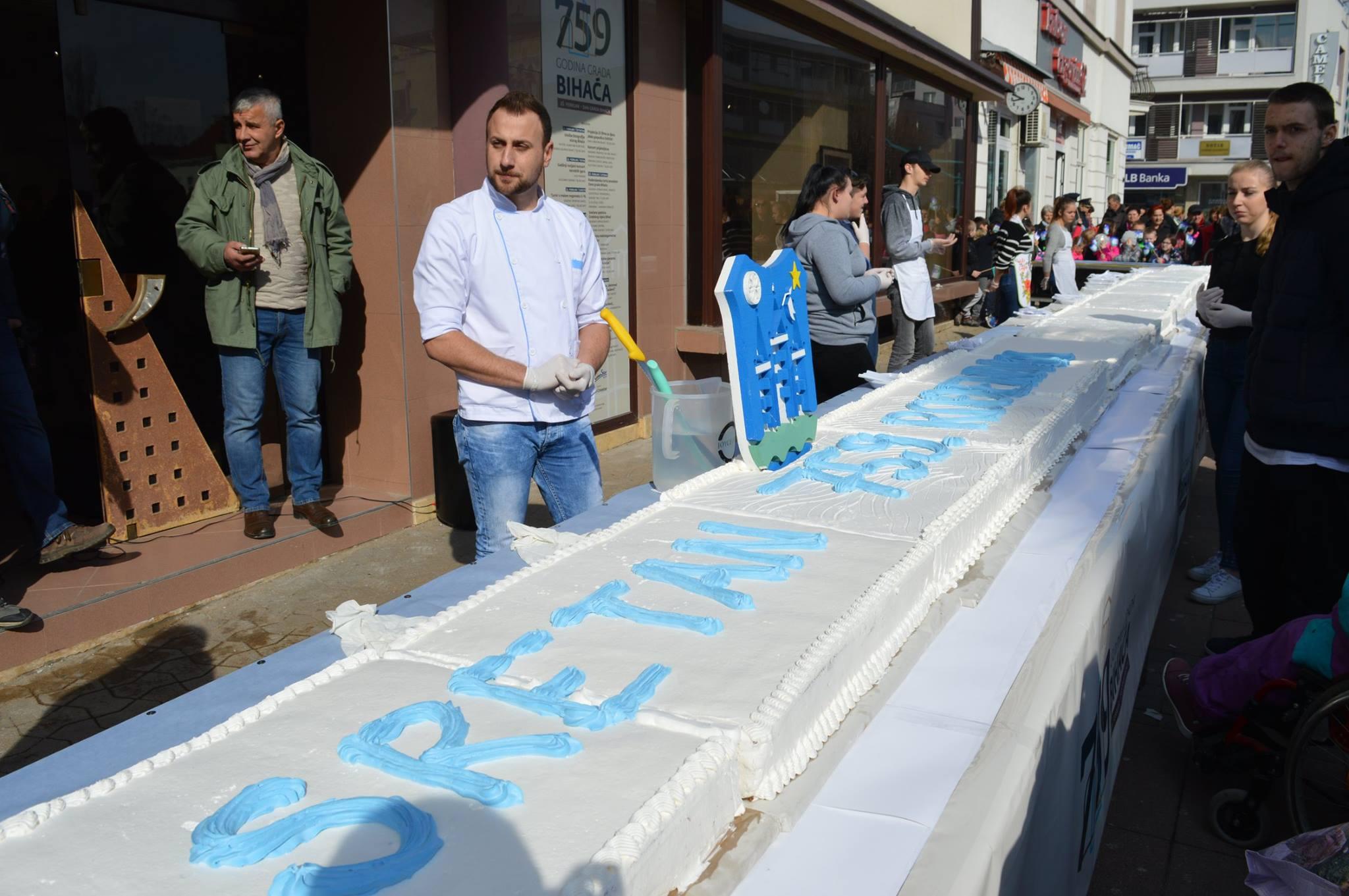 Bišćani proslavili 759. rođendan Grada uz džinovsku tortu