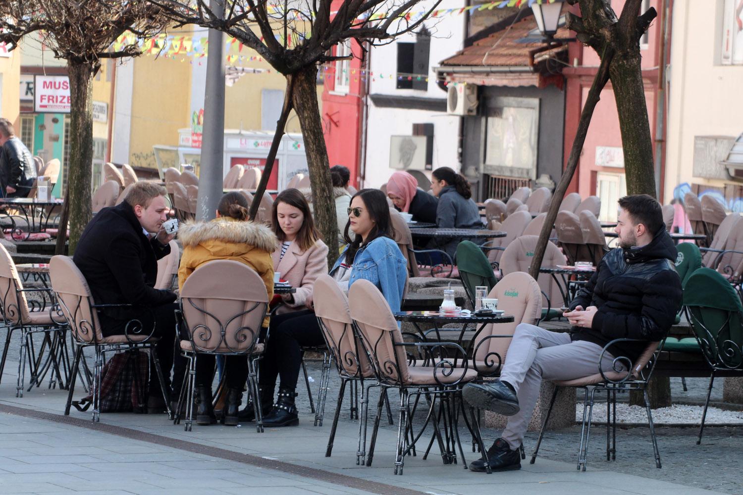 Tuzlaci uživali u sunčanom danu - Avaz