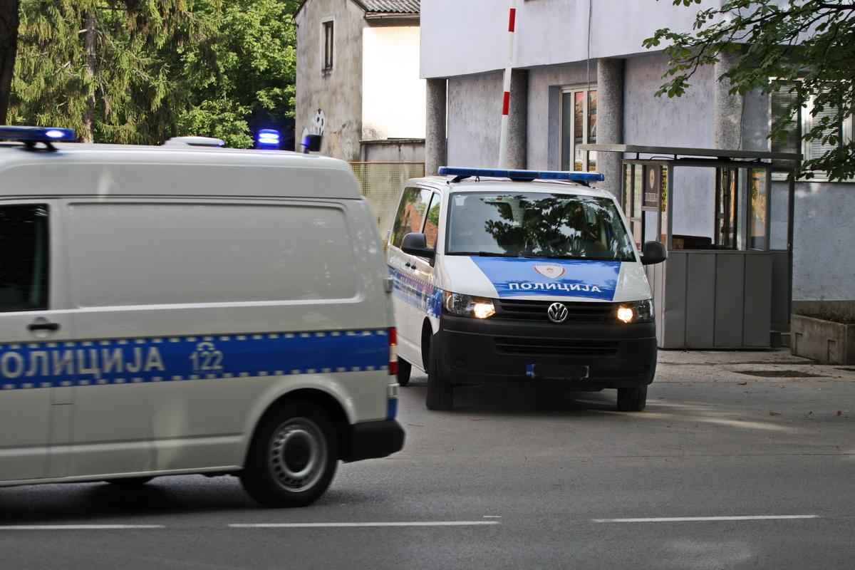 Opljačkane četiri kuće čiji su vlasnici van BiH, ukradeni automobil i mobiteli