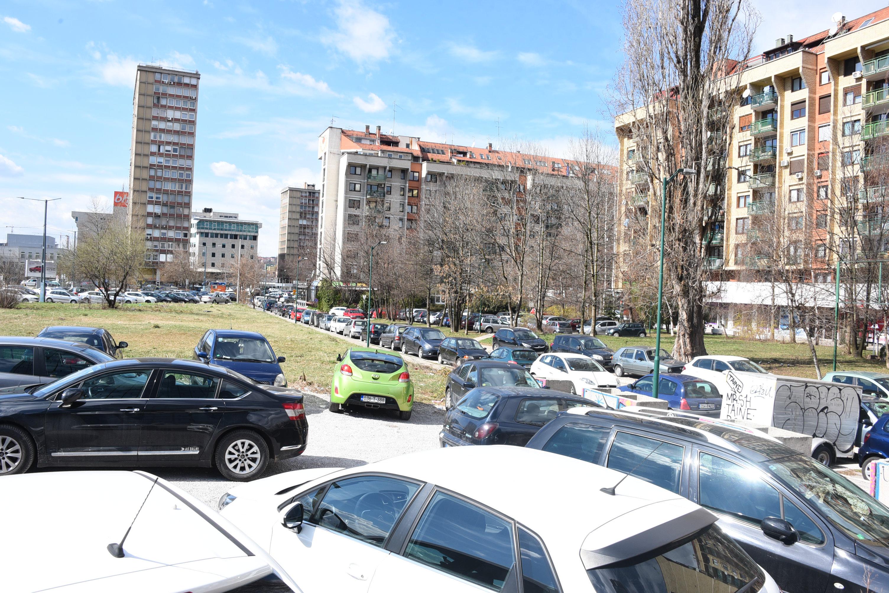 Nedostatak parkinga jedan je od najvećih problema na Marindvoru - Avaz