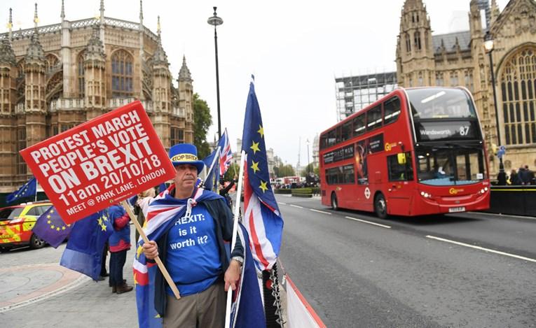 Britanci traže ostanak u EU - Avaz