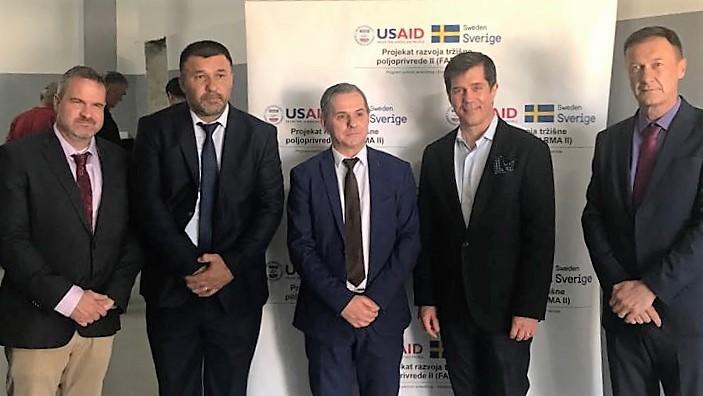 Ambasador Nelson i direktor USAID-a BiH posjetili pčelare i uzgajivače ljekovitog i aromatičnog bilja