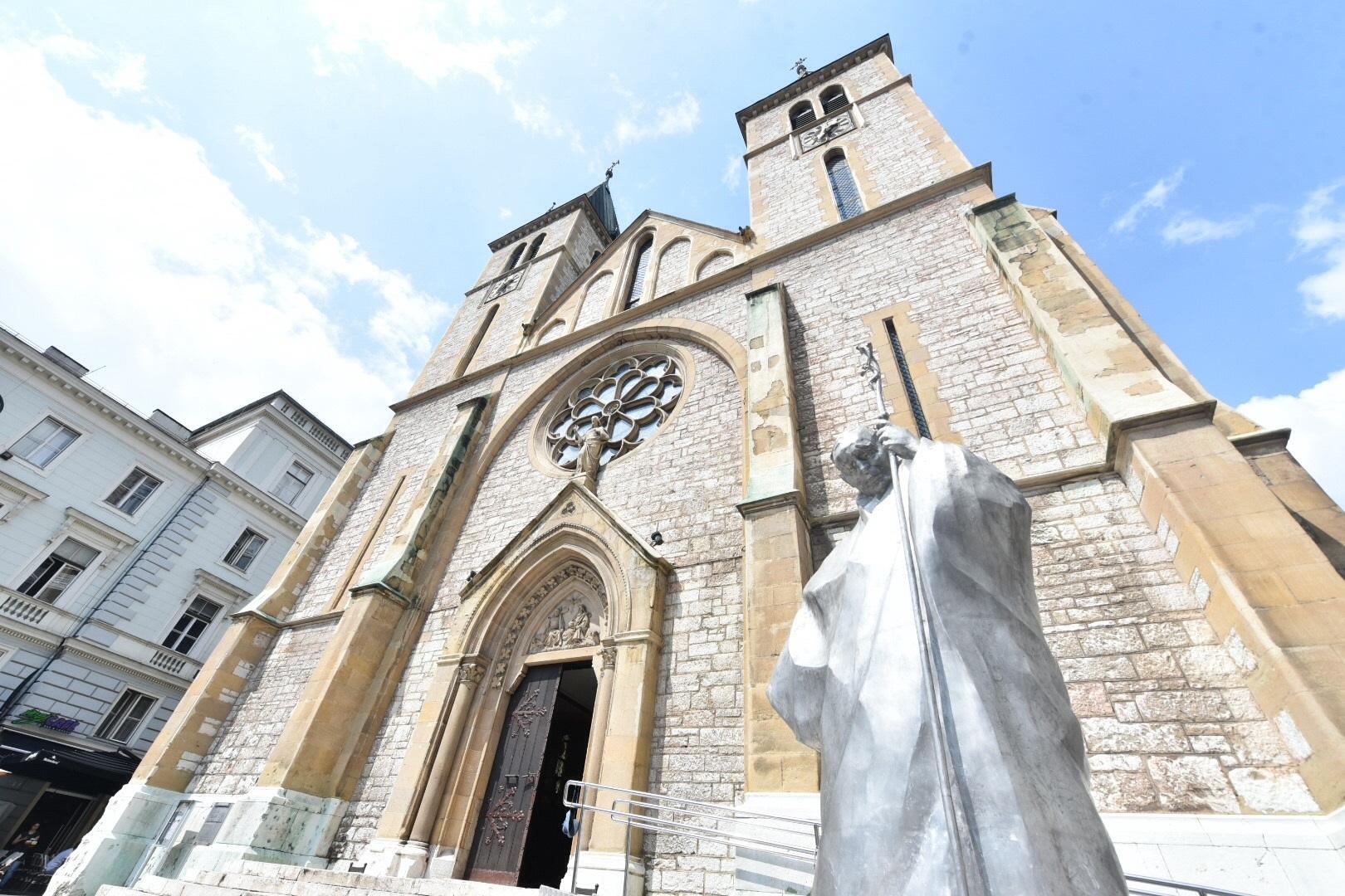 Nijedna katolička crkva na svijetu danas neće služiti svetu misu