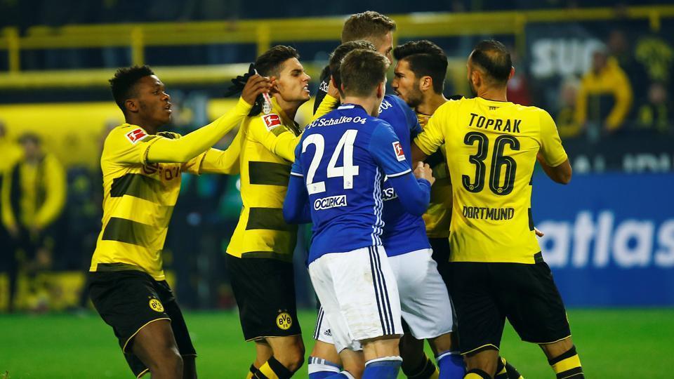 Okršaj Borusije Dortmund i Šalkea u ruhrskom derbiju