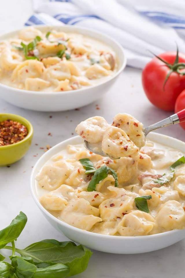 Tortelloni punjeni sa četiri vrste sira u sosu od gorgonzole