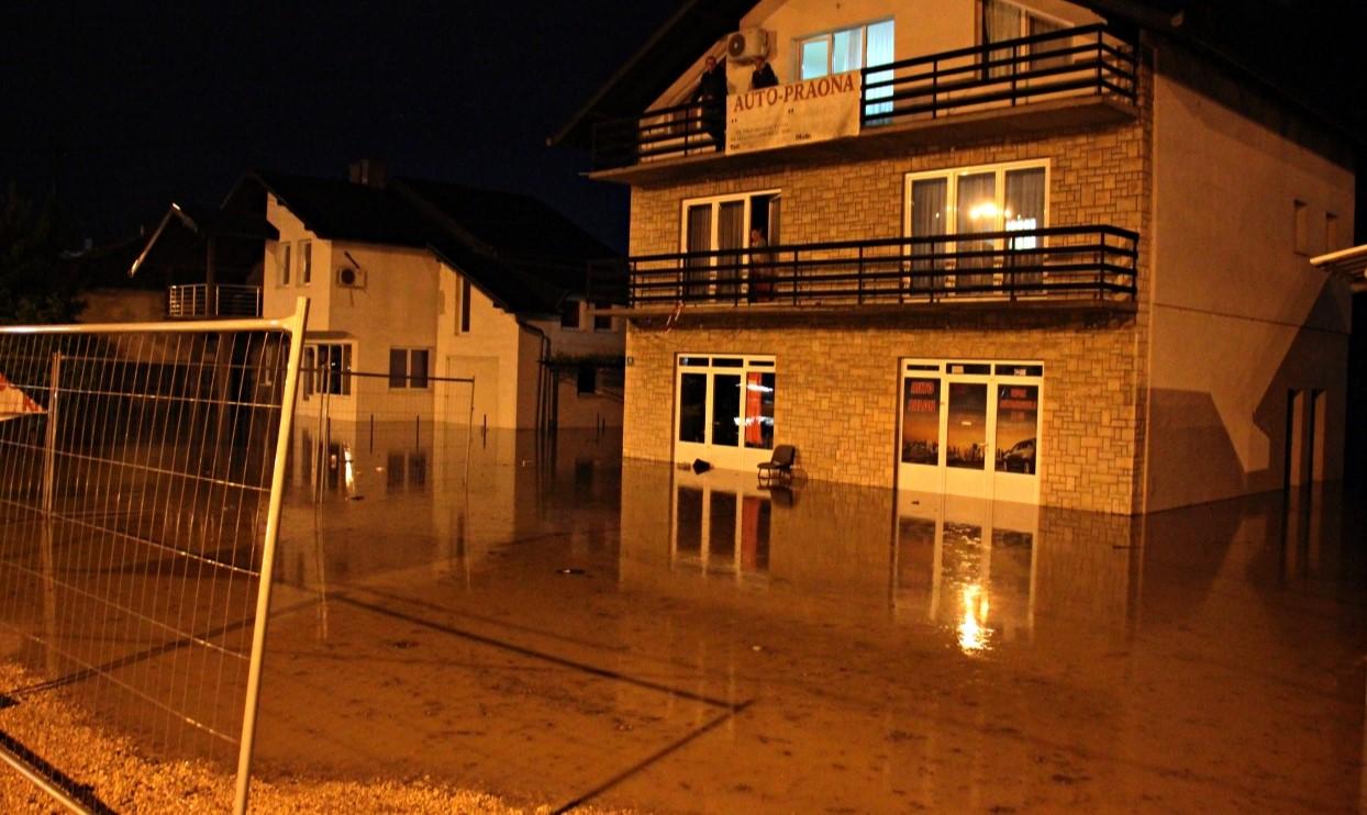 Kiša ne prestaje: Opet taj 14. maj, ovo je nemoguće...