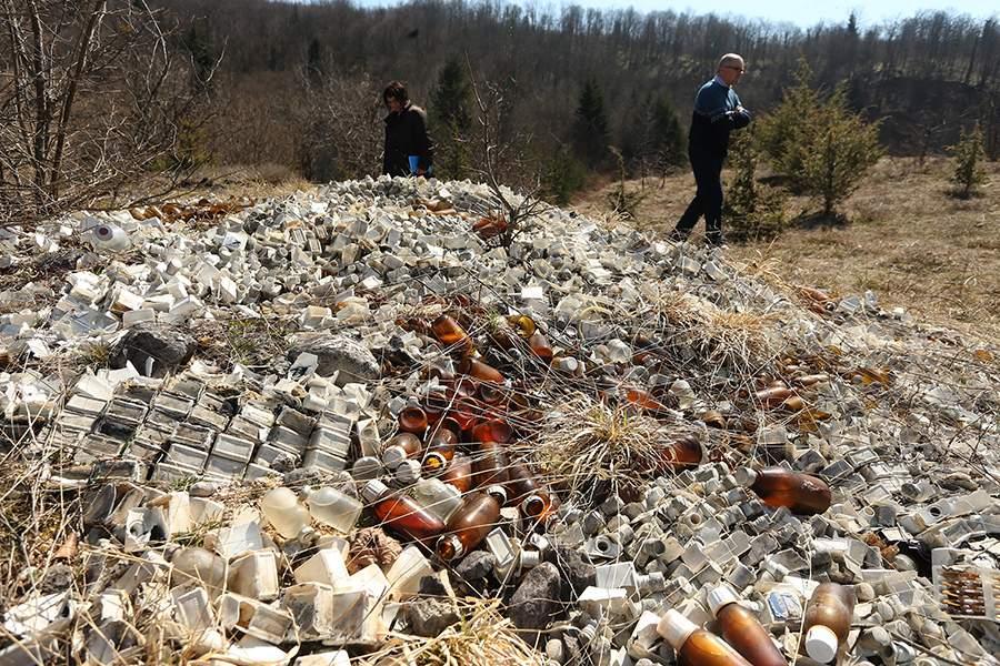 Dvije tone medicinskog otpada u blizini Sane - Avaz