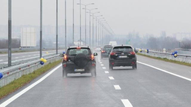 Pretežno mokar ili vlažan kolovoz - Avaz