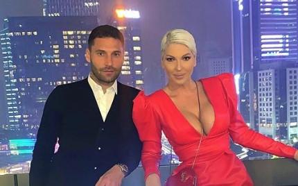 Priča se da se razvodi: Jelena Karleuša fotografijom zbunila fanove