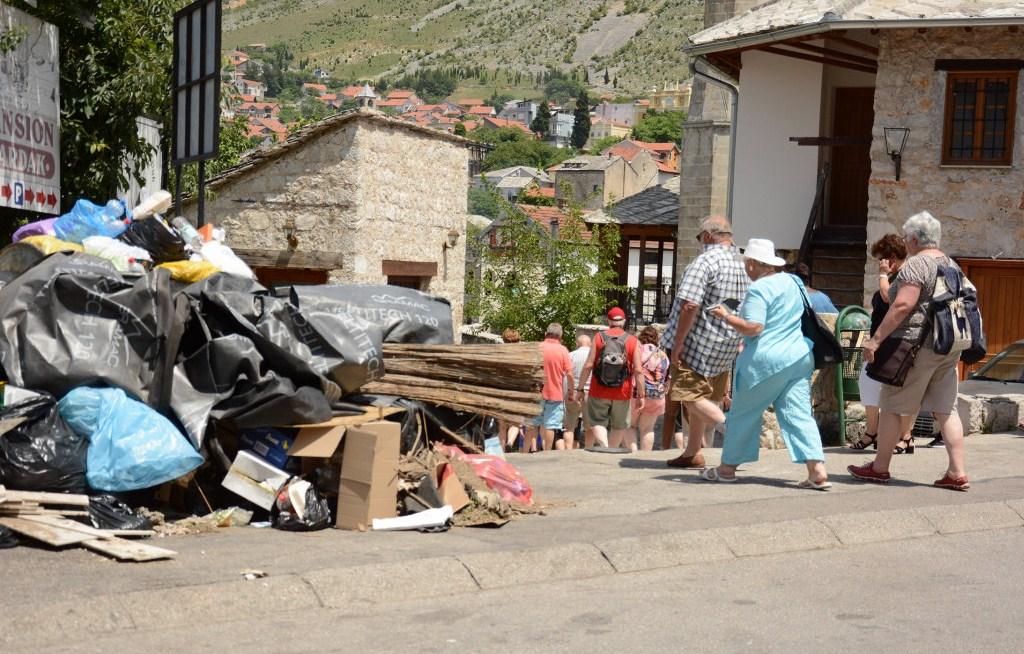 Blokada deponije do daljnjeg, Mostar će se i dalje gušiti u smeću