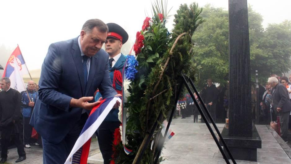 Dodik: Prije 27 godina ujedinjeni dijelovi RS i Srbije