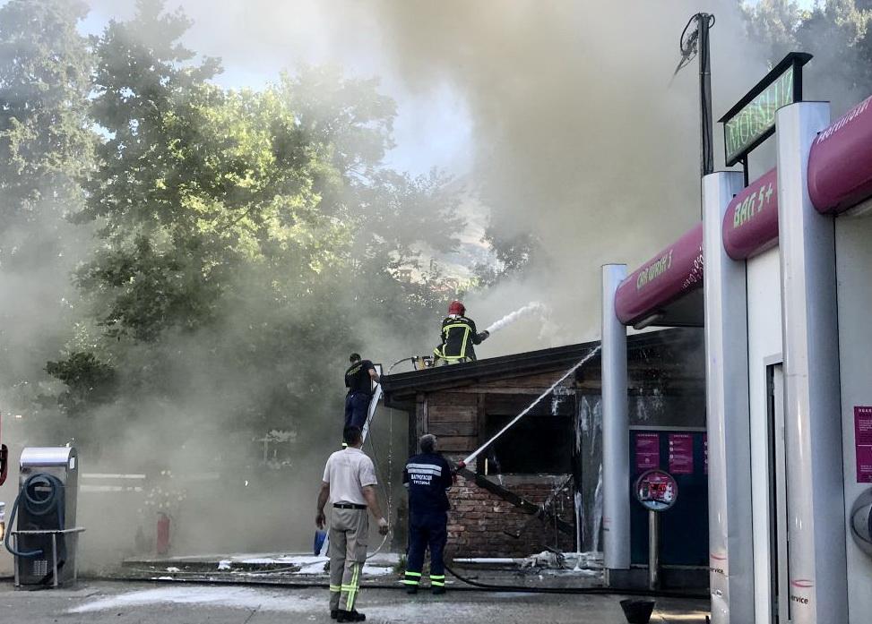 Požar u Trebinju: Zapalila se roštiljnica