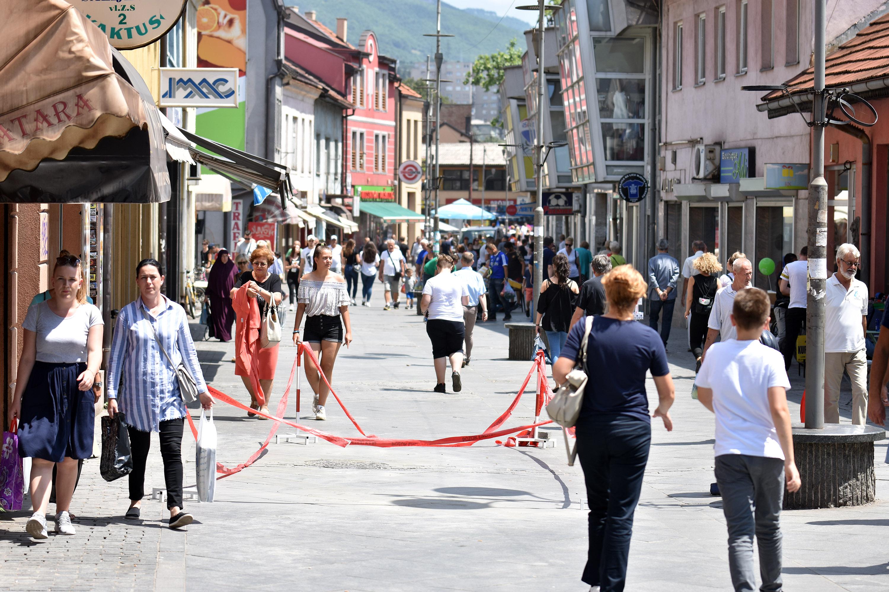 Sparina i godišnji odmori razlog manjeg broja građana na ulicama Zenice