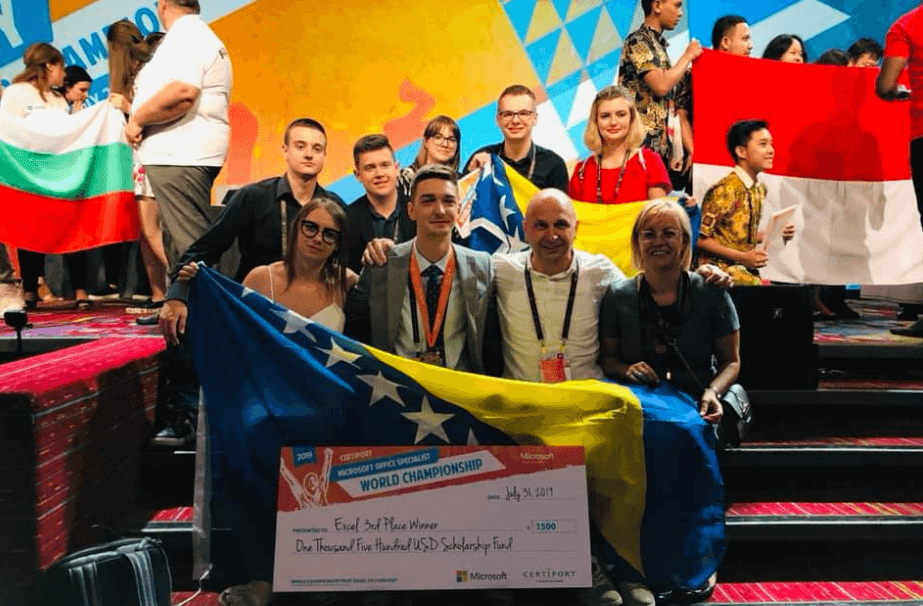 Tarik Džambić osvojio bronzanu medalju na "Microsoftovom" takmičenju
