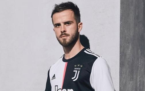 Miralem Pjanić nije imun na luksuzne četverotočkaše - Avaz