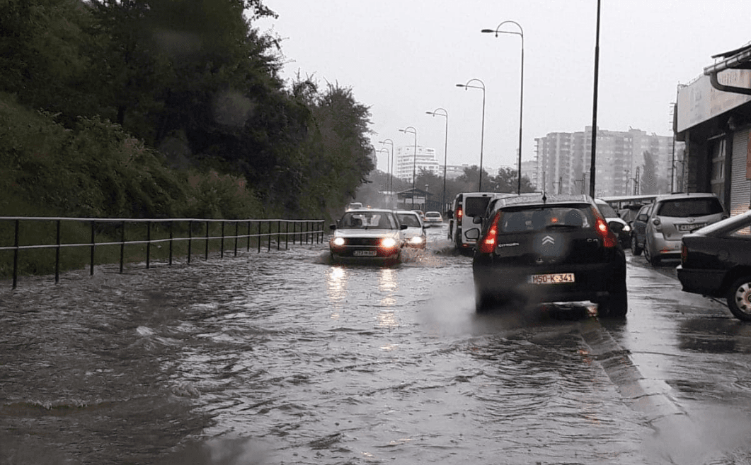 Nikad dva dobra sastaviti: Nakon "Sahare", rashlađenje izazvalo saobraćajni haos