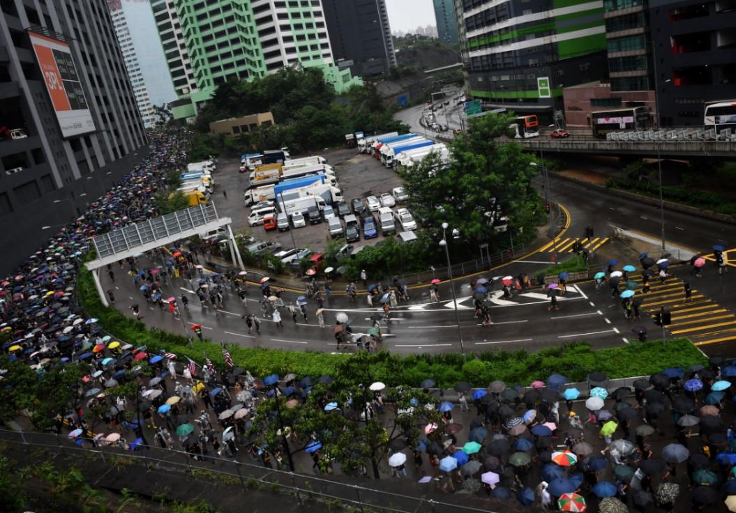 Protesti u Hong Kongu - Avaz