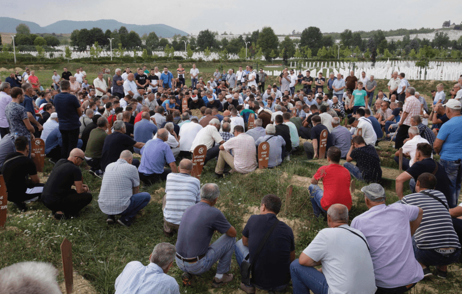 S današnje dženaze - Avaz