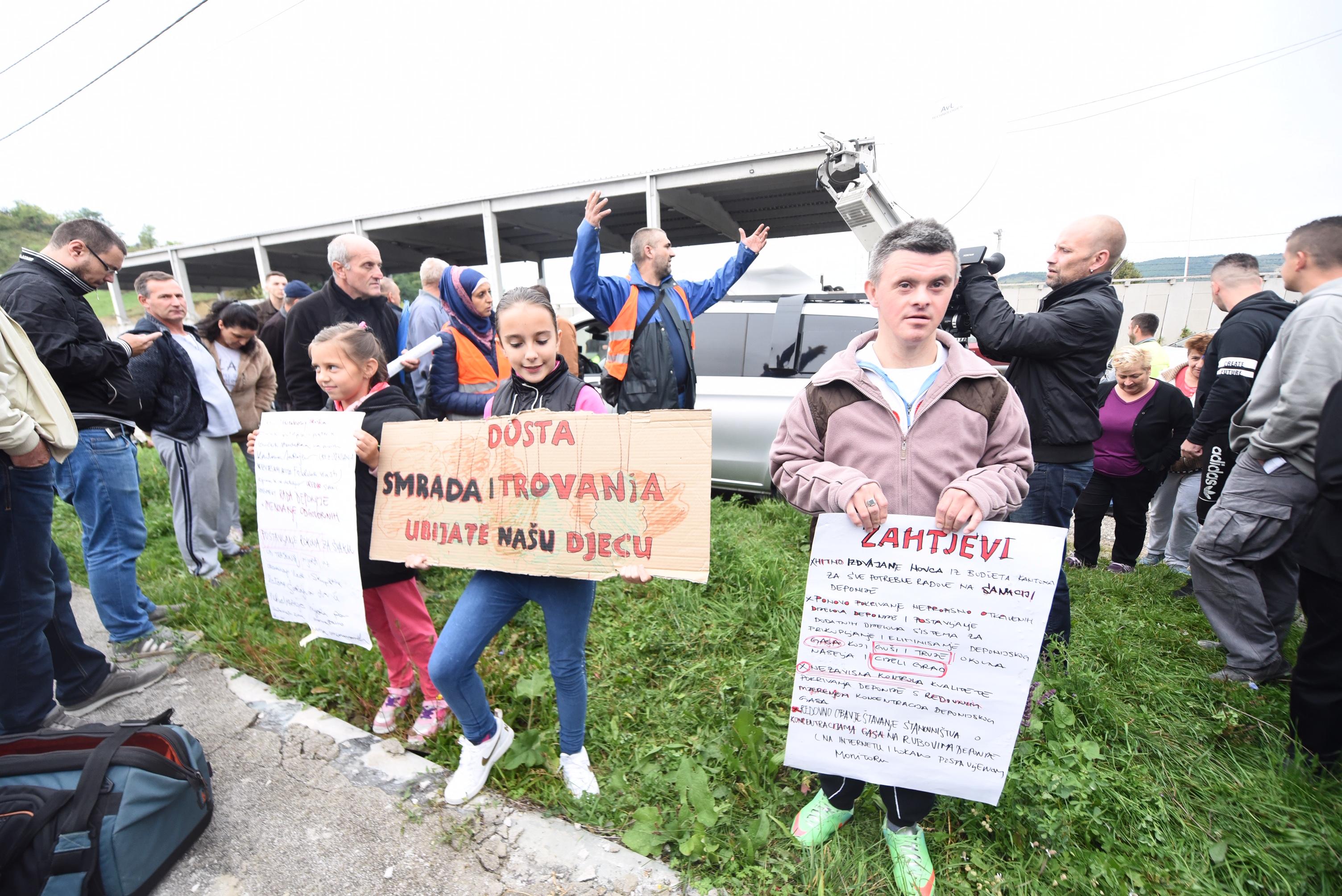 S današnjih protesta - Avaz