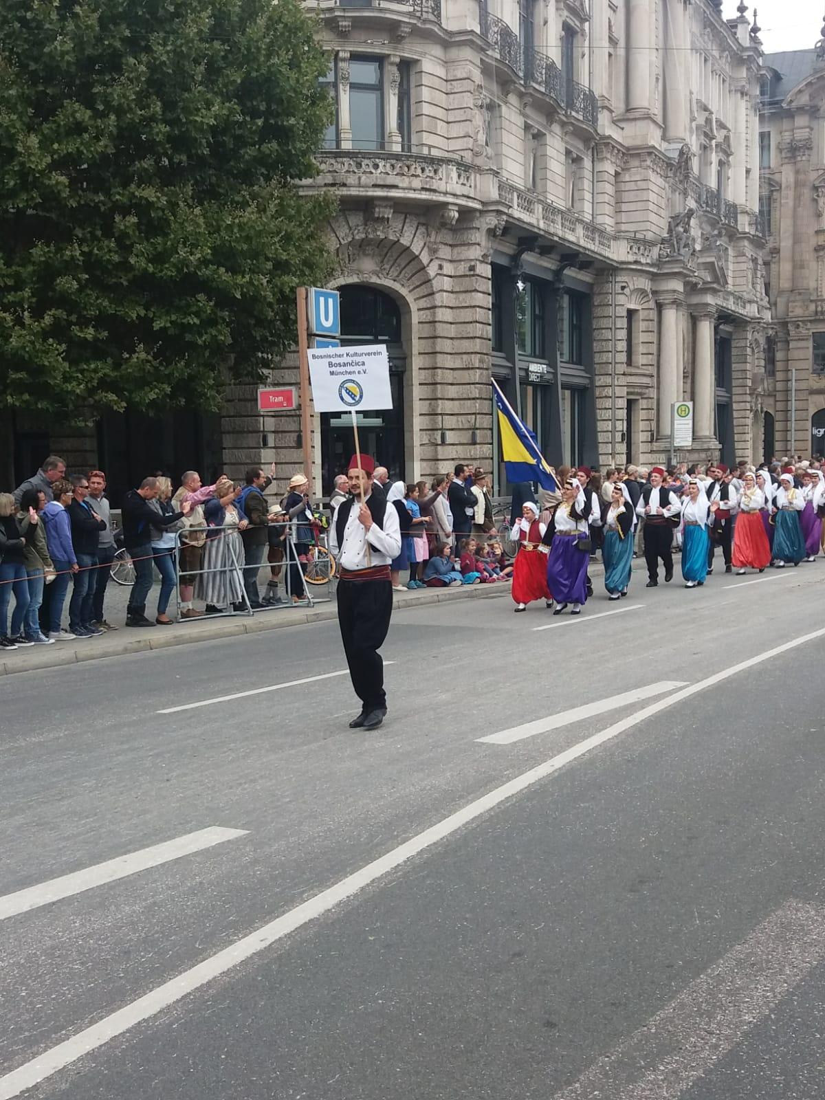 Zastava BiH na minhenskom Oktoberfestu