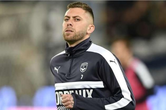 Menez: U centru skandala - Avaz