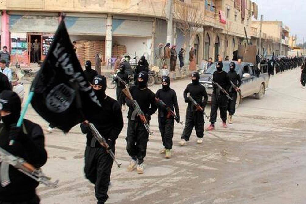 ISIL je na vrhuncu kontrolirao područje veličine Velike Britanije, a u njoj je živjelo do 12 miliona osoba - Avaz