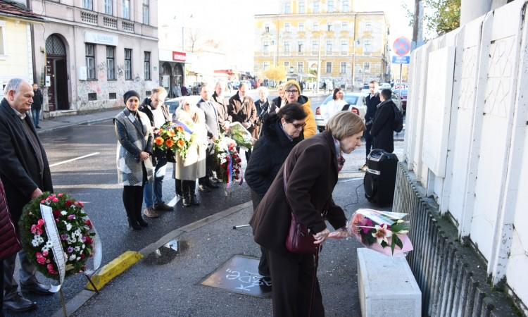 Sjećanje na ubijene u blizini mosta Drvenija 1993. godine