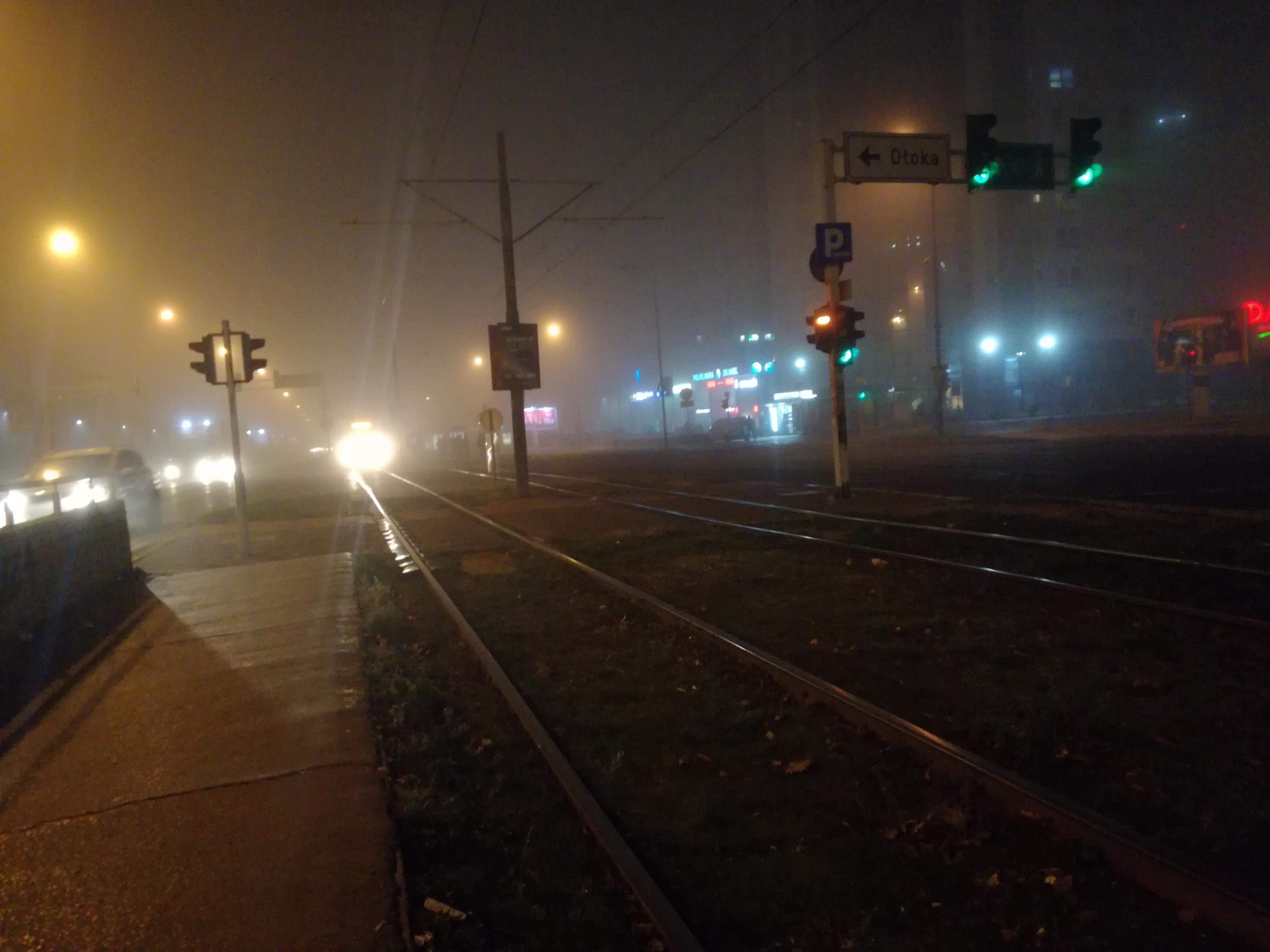Glavni grad utonuo u maglu i smog: Pogledajte kako su jutros izgledale ulice Sarajeva