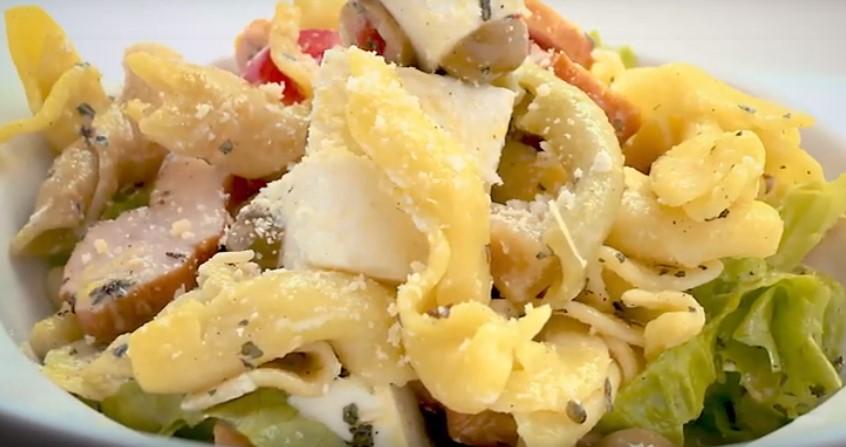 Pasta salata s dimljenom piletinom